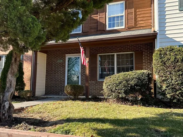 606 Tudor Dr, Winchester, VA 22603