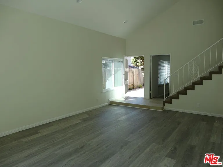 1850 Galway Ln — Photo 6