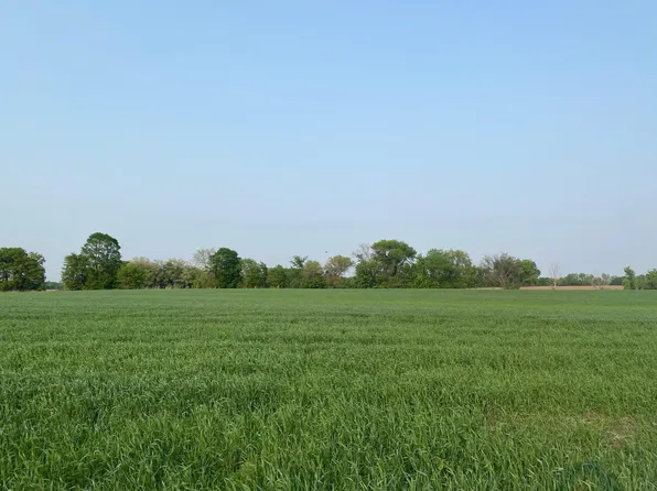 8950 Grace Ln N, Loretto, MN 55357