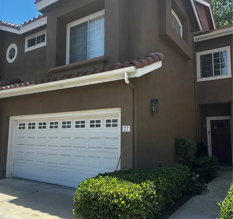27 Gauguin Cir