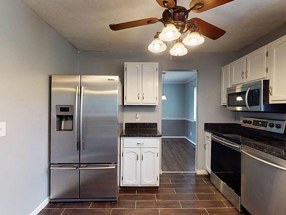 2nd image of 5186 Riverwatch Dr