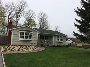 5 Harris Ln, Southampton, NY 11968