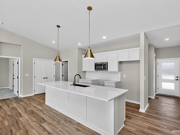 4th image of 506 Walker St