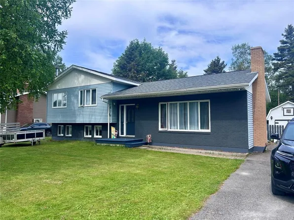 4 Elmwood Crescent, Pasadena, NL A0L1K0