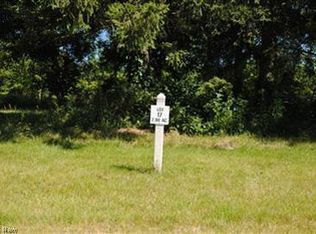 Meghans Ln, Hudson, OH 44236