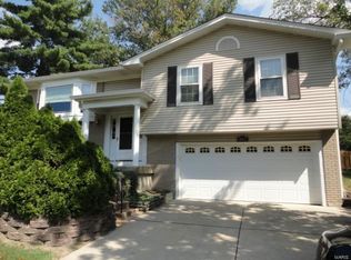 602 Sulphur Spring Rd, Ballwin, MO