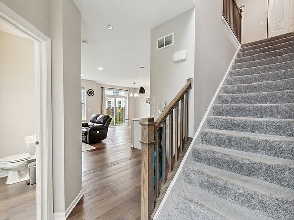 2nd image of 3S498 Barkley Ave #191