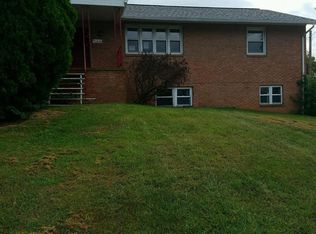 1115 Oxford Cir, Hagerstown, MD 21740