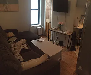 Rented by Kenneth Rosenblum, LREB