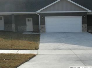 340 Addie Ln, Seward, NE 68434