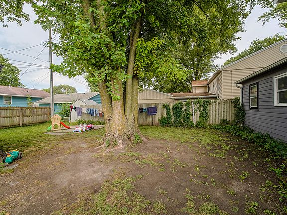 4th image of 1105 Hamilton Rd