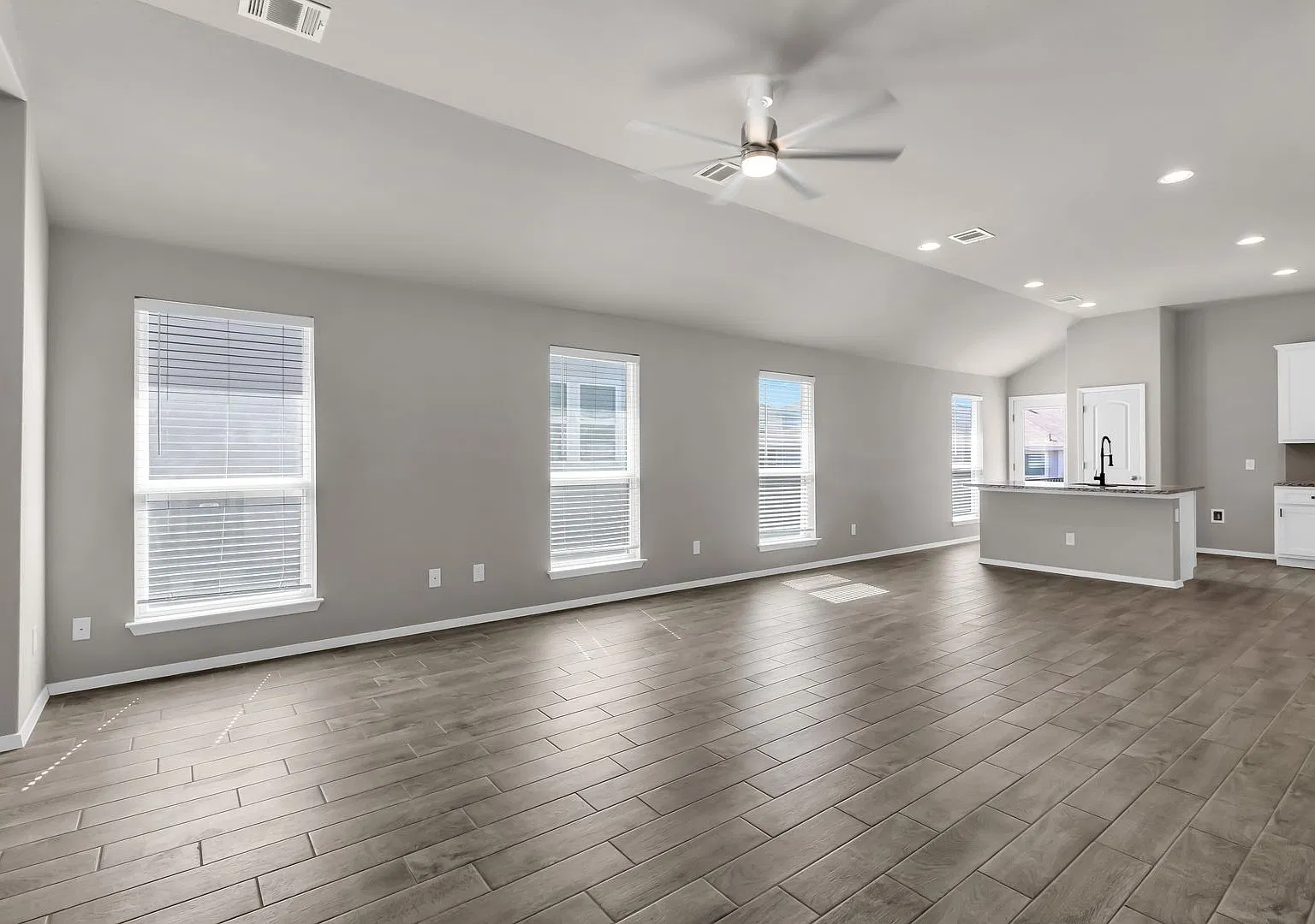 Available Now- 328 Black Opal, Jarrell, TX! — Photo 4