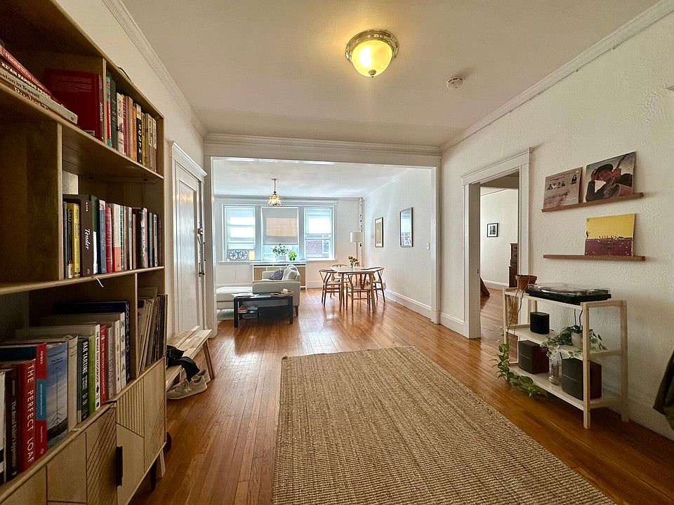 1st image of 27 Longwood Ave #2A