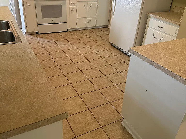 2739 Woodruff Ave — Photo 4