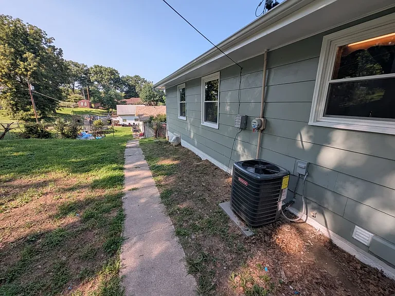 5412 Anah St — Photo 21