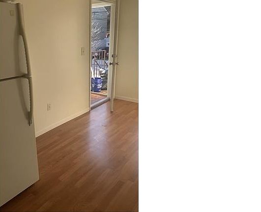 4th image of 277 York Ave Floor 1