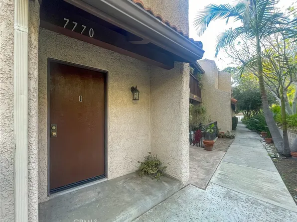 7770 Via Rosa Maria, Burbank, CA 91504