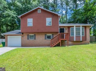5207 Shawn Ln, Stone Mountain, GA 30088