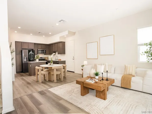 2024 Luzon Ln Unit 5, Chula Vista, CA 91915