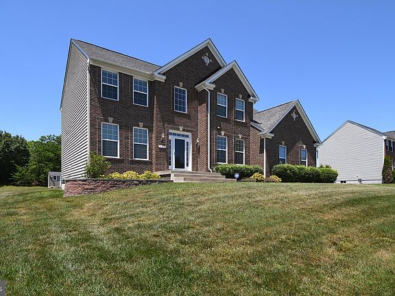 4th image of 11210 Katerina Dr S