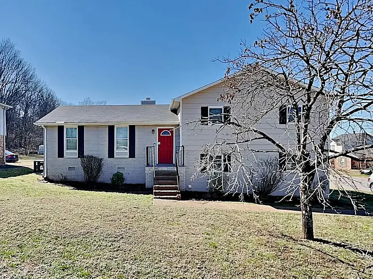 767 Rowan Dr — Photo 5