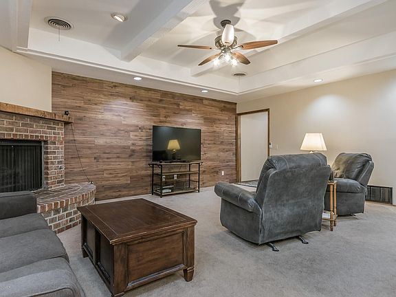 3rd image of 3107 Janet Dr