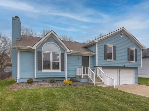 10217 N Tracy Ave, Kansas City, MO 64155