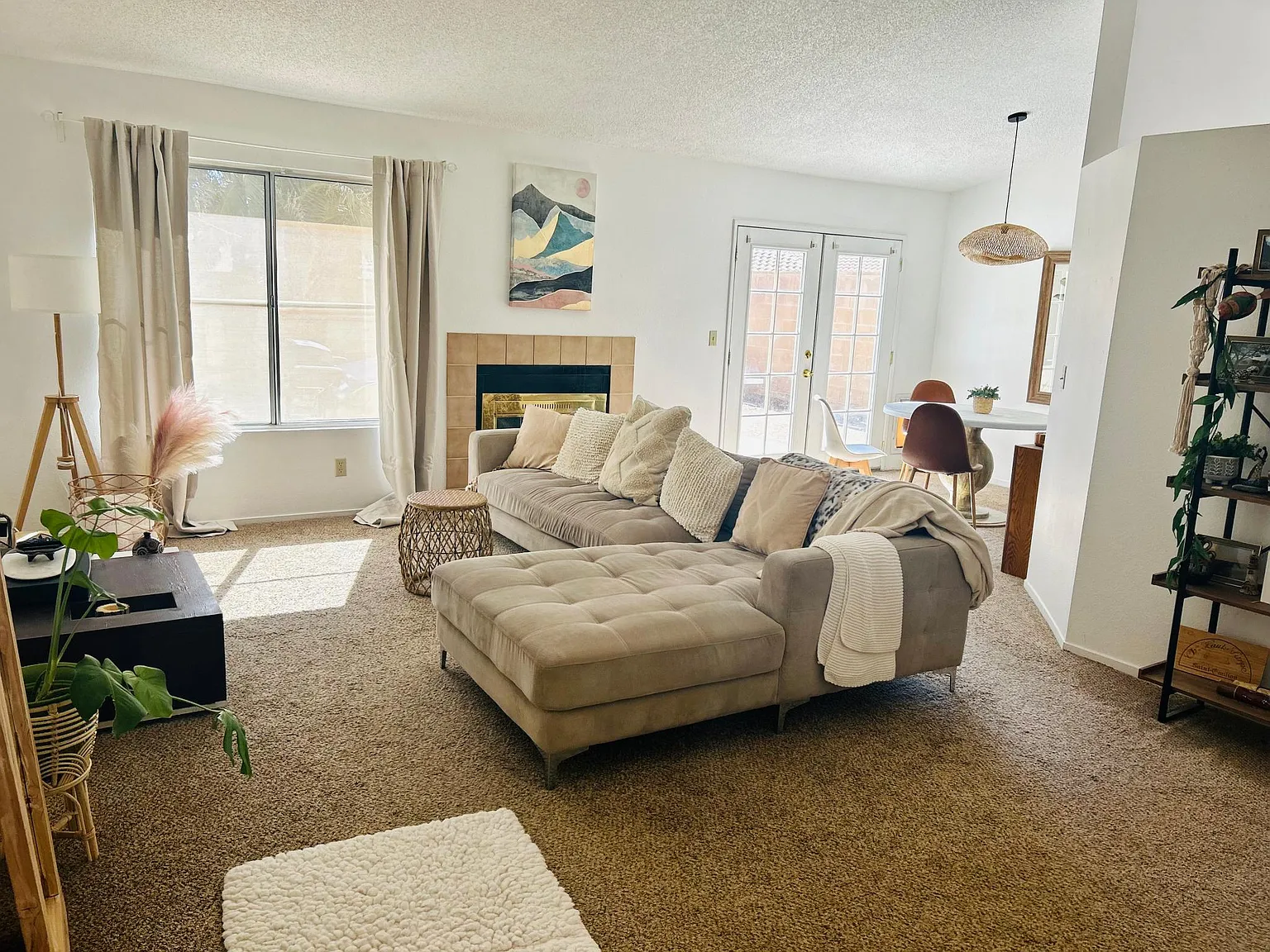 2 bed, 1070 sqft, $2,350 — Photo 4
