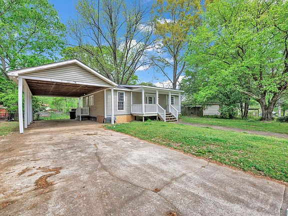 3rd image of 3027 Cora Ave