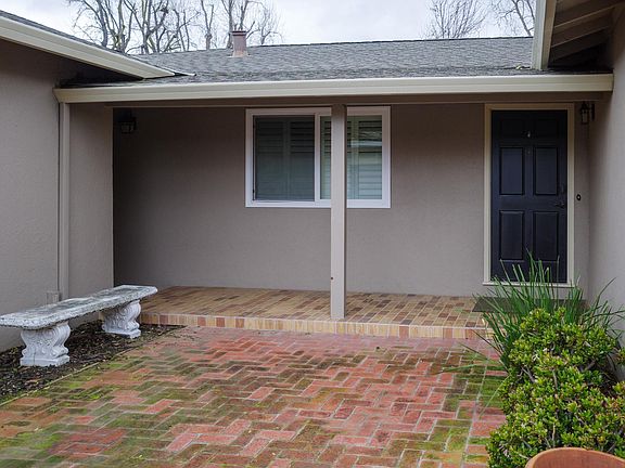 2nd image of 1715 Fabian Dr