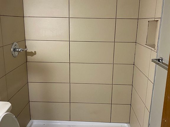 5th image of 117 Atlanta Ave #115