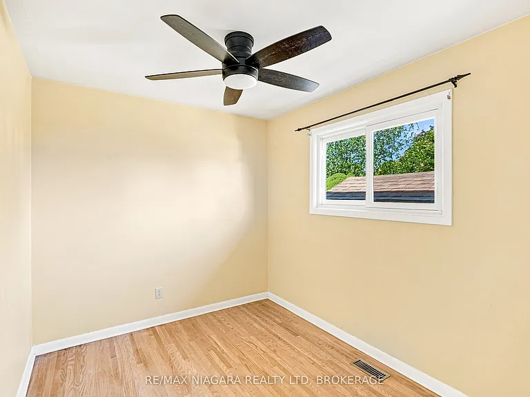 6521 Caledonia St — Photo 16