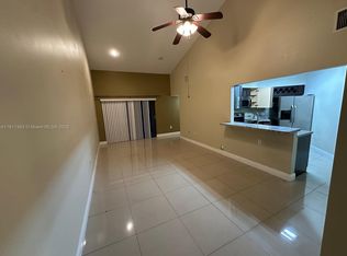 10245 NW 9th Street Cir #9-202, Miami, FL 33172