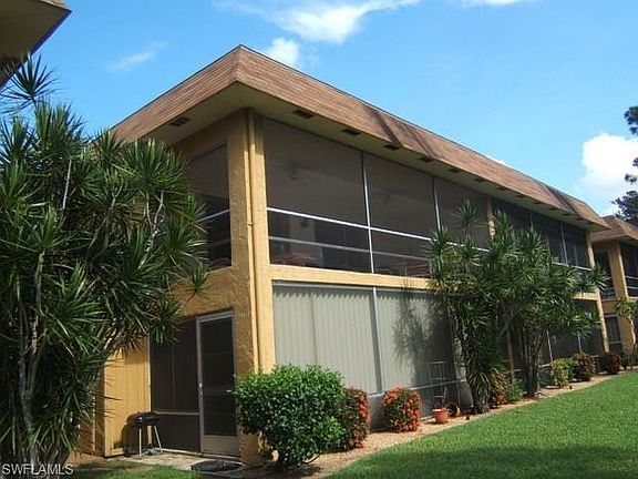 5th image of 4828 Golf Club Ct APT 7
