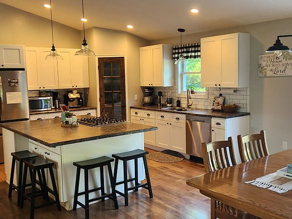 5th image of 4731 Homeworth Rd