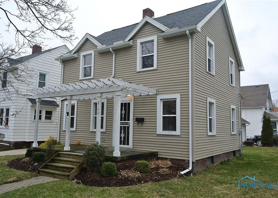 1st image of 2140 Dundee St