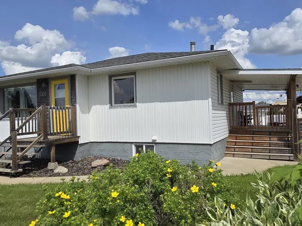 5301 45th St, Vegreville, AB T9C 1C5