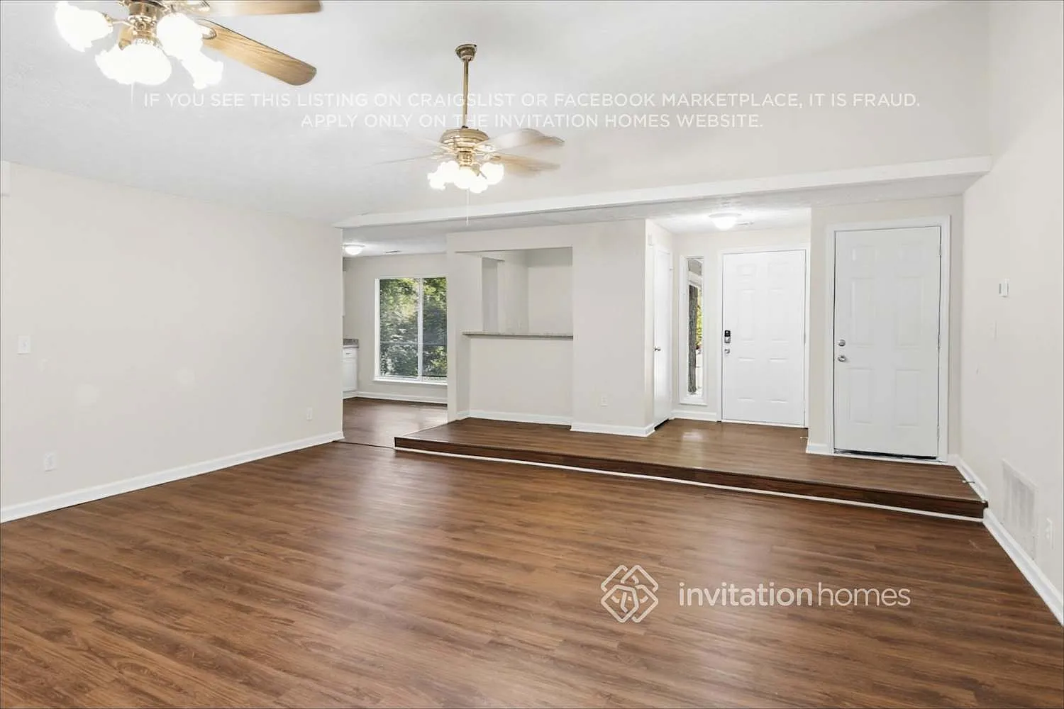 614 Oxford Hall Dr Lawrenceville, GA 30044 — Photo 4
