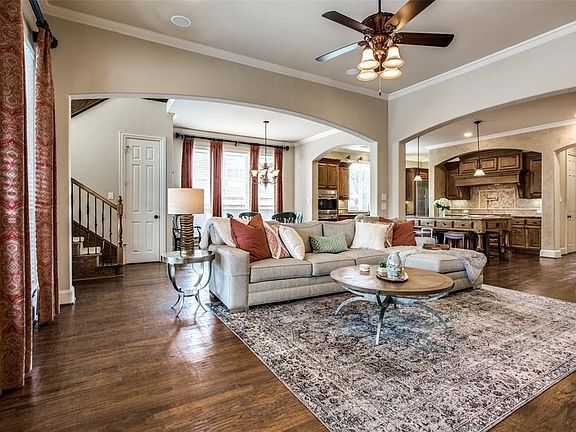 3rd image of 10952 Alta Vista Dr