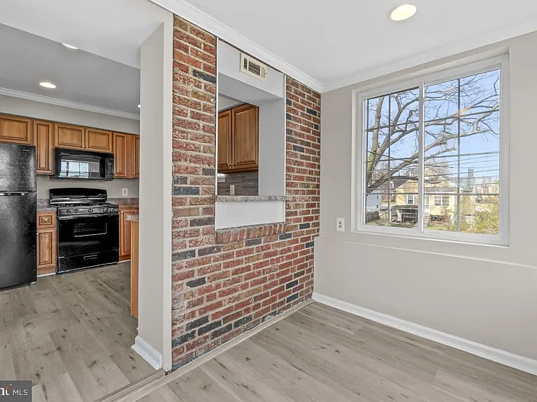 2528 Wendover Rd #B — Photo 9