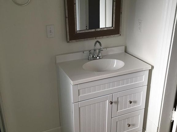 4th image of 4540 B St APT 4
