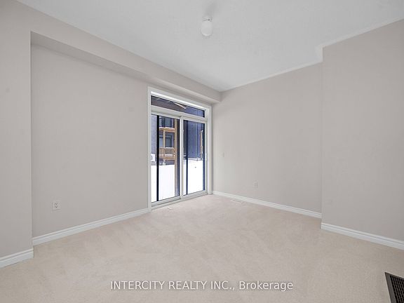 5th image of 30 Radisson St