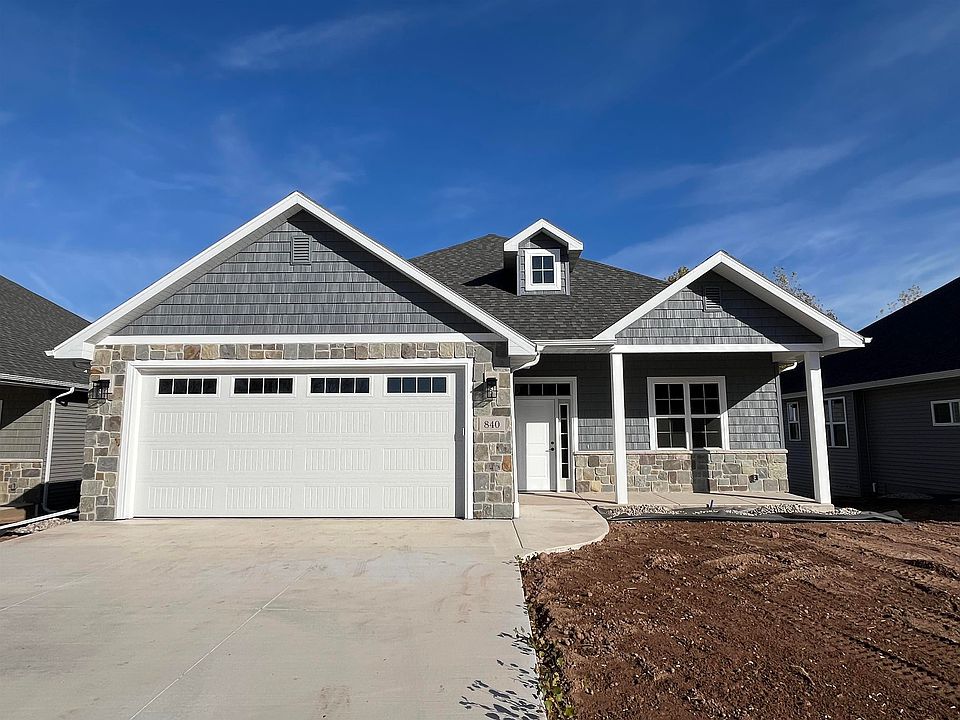 1st image of 840 W Nova Way