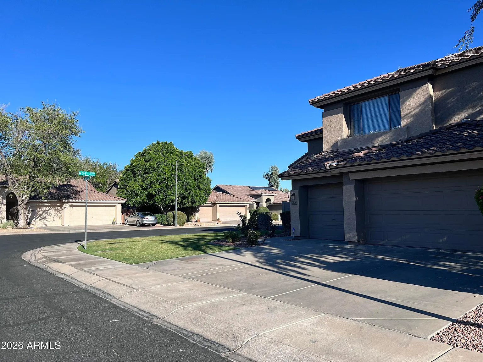 5 bed, 3.0 bath, 2649 sqft, $2,900 — Photo 3
