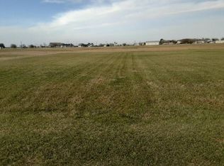 126 Thunderbird Dr, Palacios, TX 77465