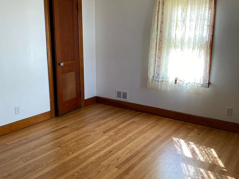 14 Chestnut St — Photo 10