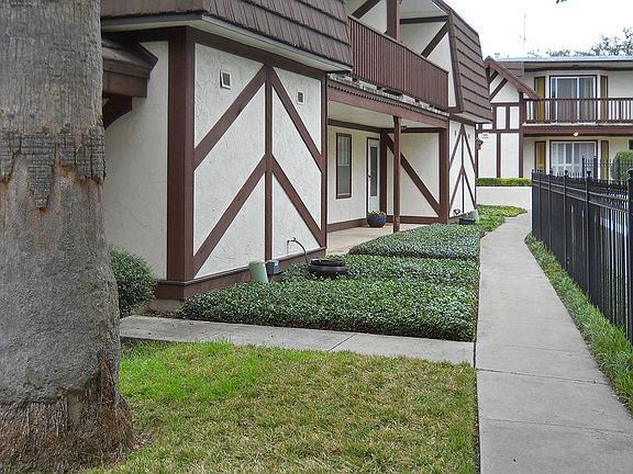 2nd image of 8715 Starcrest Dr