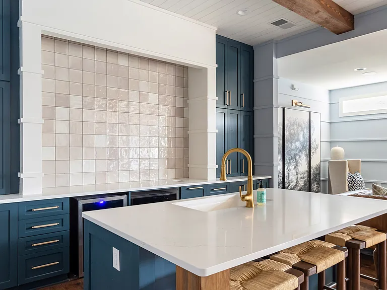 Luxe and Legends at Morganton Park Apartment Homes — Photo 7