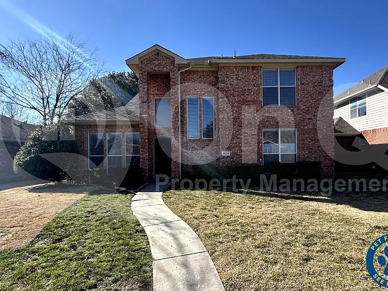8109 Dock St — Photo 1