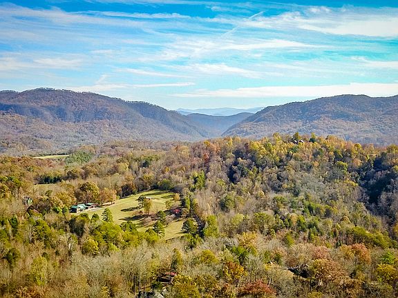 4th image of 346 Beechwood Hollow Way